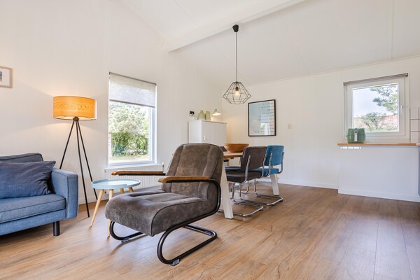 Foto van Gezellige bungalow op 1,5 km van het strand - Vakantiehuis in Hollum - ParkFacilities