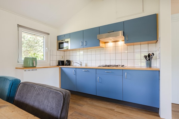 Foto van Gezellige bungalow op 1,5 km van het strand - Vakantiehuis in Hollum - ParkFacilities