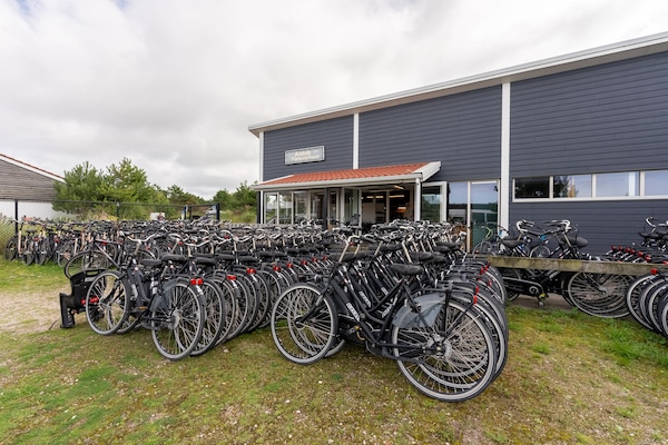 Foto van Modern chalet vlakbij de kust - Vakantiehuis in Hollum - ParkFacilities