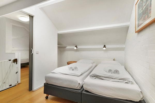 Foto van Charmante Parkwoning in Drenthe - Vakantiehuis in Midlaren - BedRoom