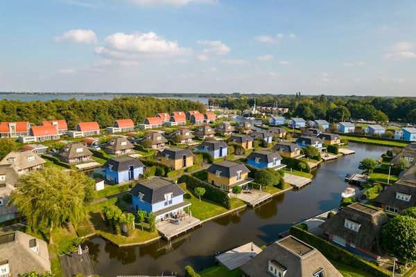 Foto van Woning aan het water in Drenthe - Vakantiehuis in Midlaren - AreaSummer1KM