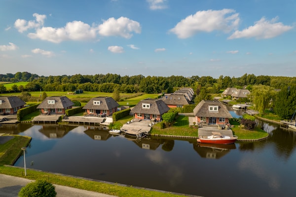 Foto van met zwembad en sauna - Vakantiehuis in Midlaren - AreaSummer1KM