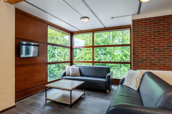 Foto van Grote huisdiervriendelijke lodge - Vakantiehuis in Gasselternijveen - LivingRoom