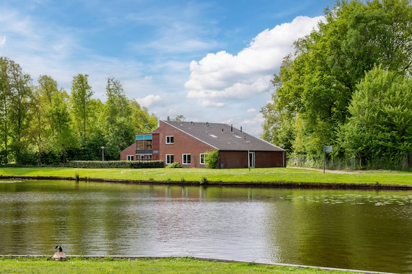 Foto van Grote huisdiervriendelijke lodge - Vakantiehuis in Gasselternijveen - ExteriorSummer