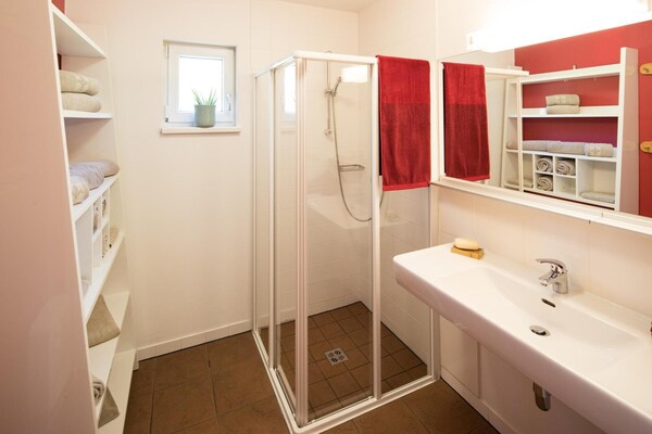 Foto van Chalet in Präbichl met Uitzicht op Bergen - Vakantiehuis in Vordernberg - BathRoom