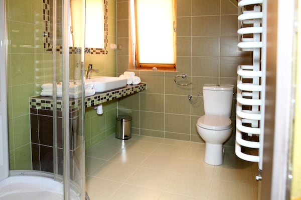 Foto van Gezellig appartement in Łapsze Niżne met sauna - Vakantiehuis in Łapsze Niżne - BathRoom