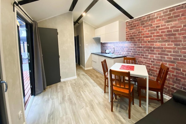 Foto van Bungalow in Dziwnów bij Oostzee Promenade - Vakantiehuis in Dziwnow - DiningRoom