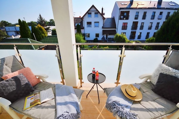 Foto van Appartement met balkon vlakbij het strand - Vakantiehuis in Ustronie Morskie - TerraceBalcony