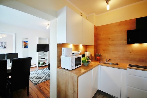 Foto van 3-kamerappartement met balkon, dichtbij het strand - Kitchen