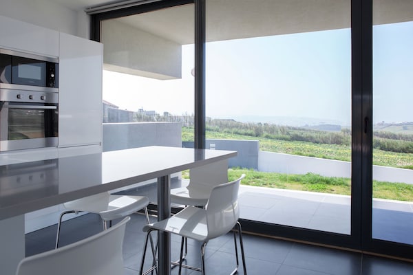 Foto van Villa in Portugal met Zeezicht & Zwembad - Vakantiehuis in Lourinhã - Kitchen