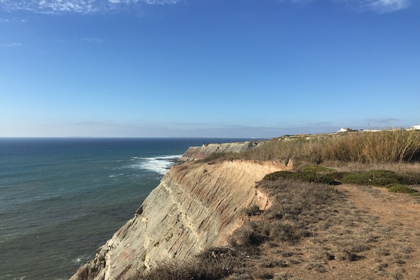 Foto van Villa in Portugal met Zeezicht & Zwembad - Vakantiehuis in Lourinhã - AreaSummer5KM