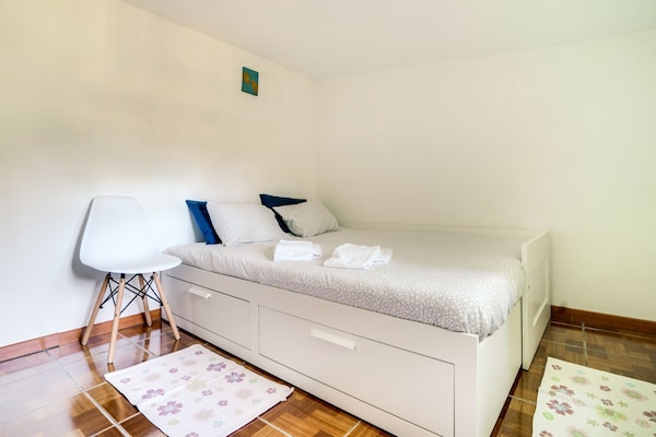 Foto van Huisje met gedeeld zwembad - Vakantiehuis in Abragão-Penafiel - BedRoom