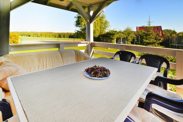 Foto van Groot vakantiehuis met privétuin - Vakantiehuis in Chociwel - TerraceBalcony
