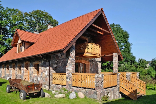 Foto van Comfortabel vakantiehuis op het platteland - Vakantiehuis in Wierzchowo - ExteriorSummer