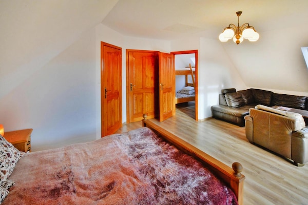 Foto van Comfortabel vakantiehuis op het platteland - Vakantiehuis in Wierzchowo - BedRoom